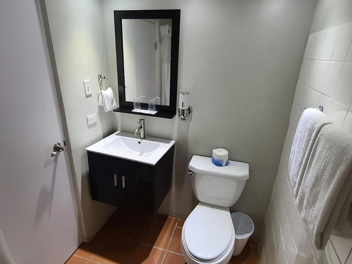 Parador Palmas De Lucia Yabucoa