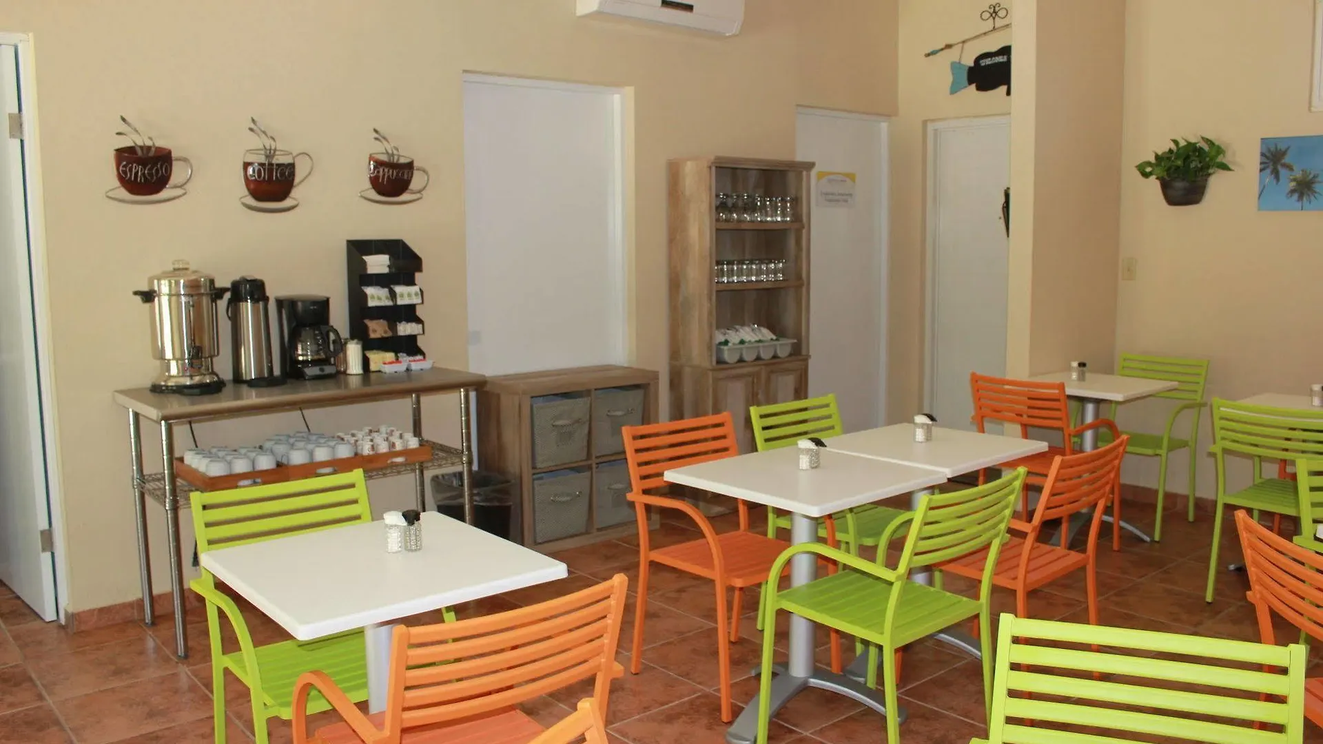 Parador Palmas De Lucia Yabucoa